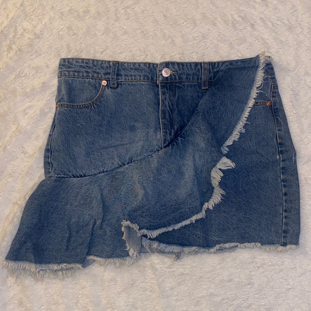 Love Tree Denim Frayed Asymmetrical Ruffle Mini Skirt